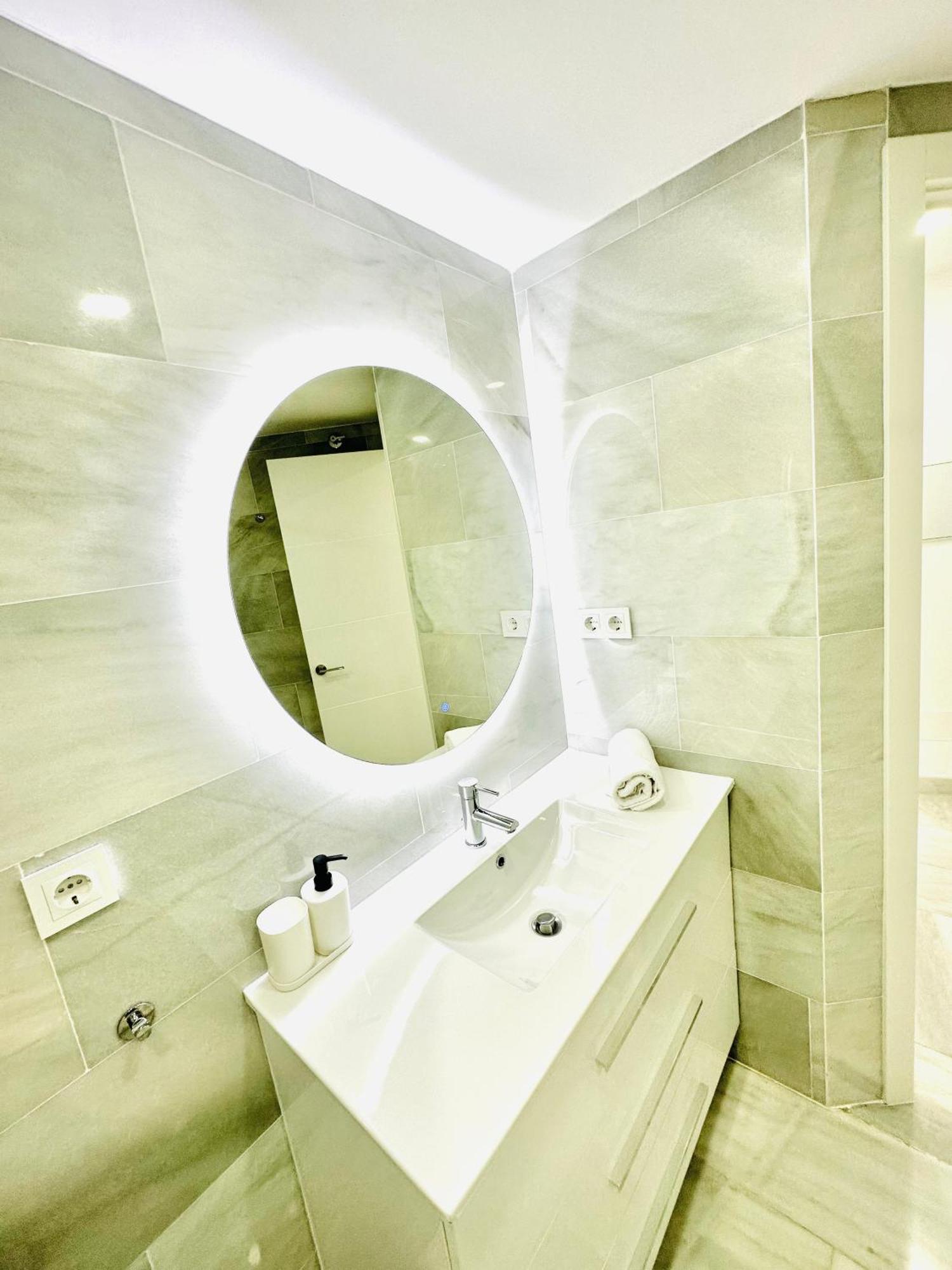 Apartamento, Paradise Sun Beach In Marina Benalmádena Extérieur photo