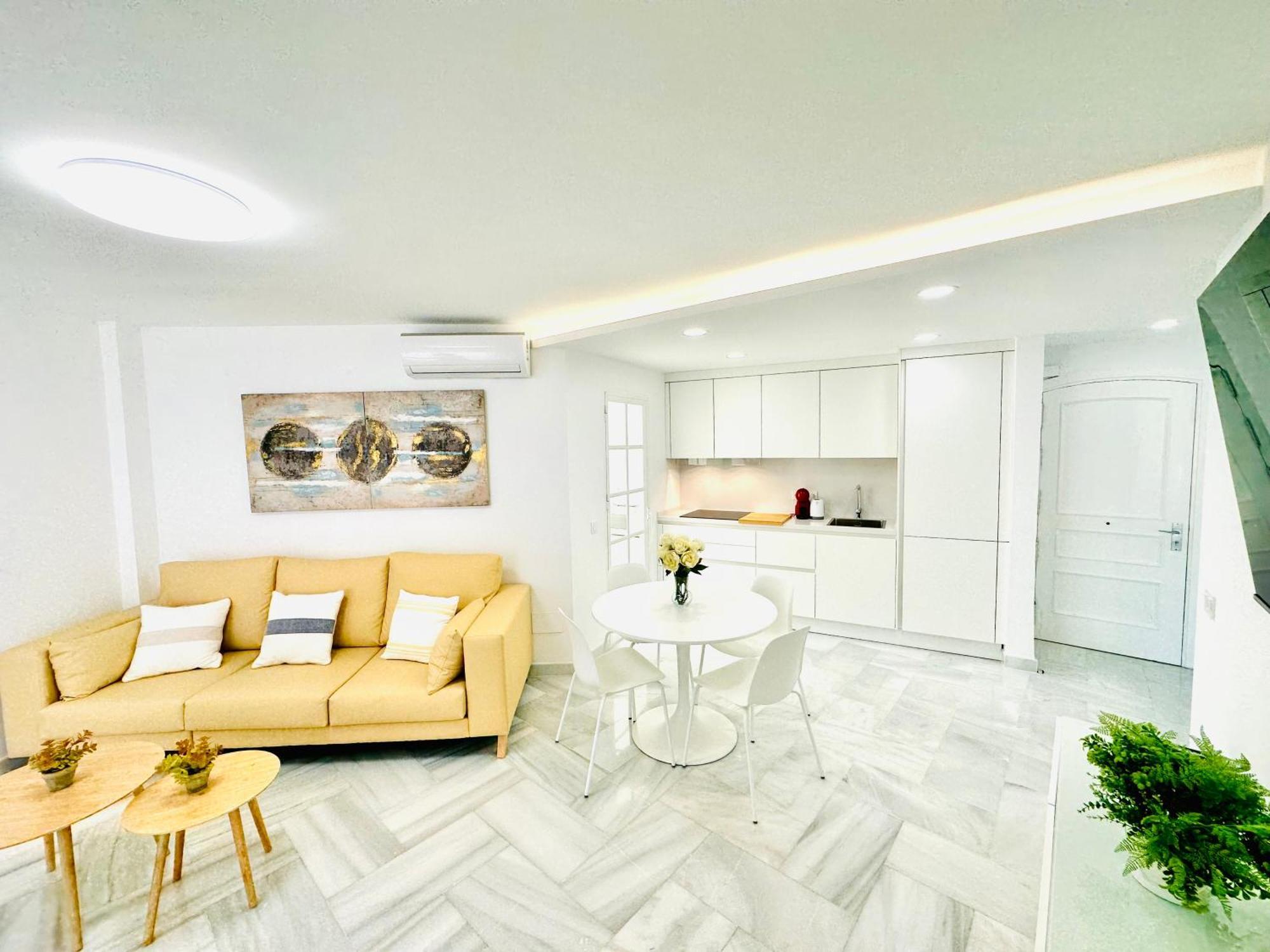 Apartamento, Paradise Sun Beach In Marina Benalmádena Extérieur photo
